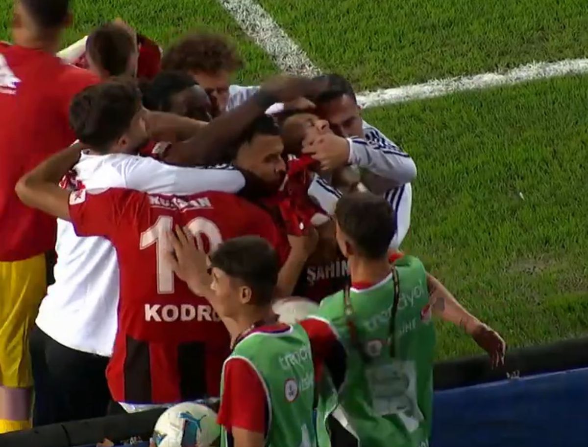 Alex Maxim, prima reacție după ce a marcat în ultimul minut: „Sper ca Beșiktaș să ia campionatul”