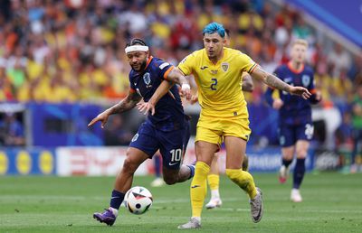 A ratat reunirea lotului după ce i s-a furat pașaportul » Reacția selecționerului: „Vreau să încep pregătirea cu lotul complet”