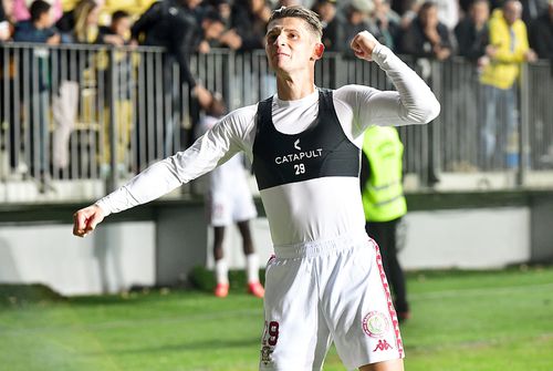 Dobre, la galeria Rapidului // foto: Cristi Preda (GSP)