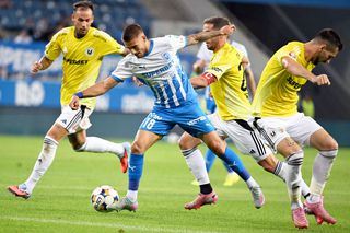 „Bombă cu ceas” în vestiarul echipei de play-off » Antrenorul, contrat public de jucător