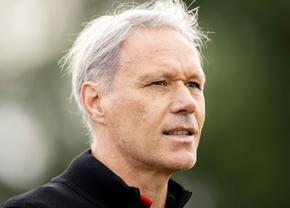 Marco van Basten a dat de pământ cu fosta sa echipă: „Au fost aduși prea mulți pigmei și măscărici”
