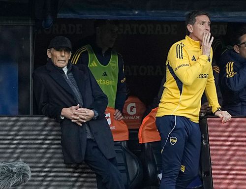 Miguel Angel Russo, antrenorul lui Boca Juniors, alături de asistentul  Claudio Ubeda, la meciul cu Racing / Foto: Imago