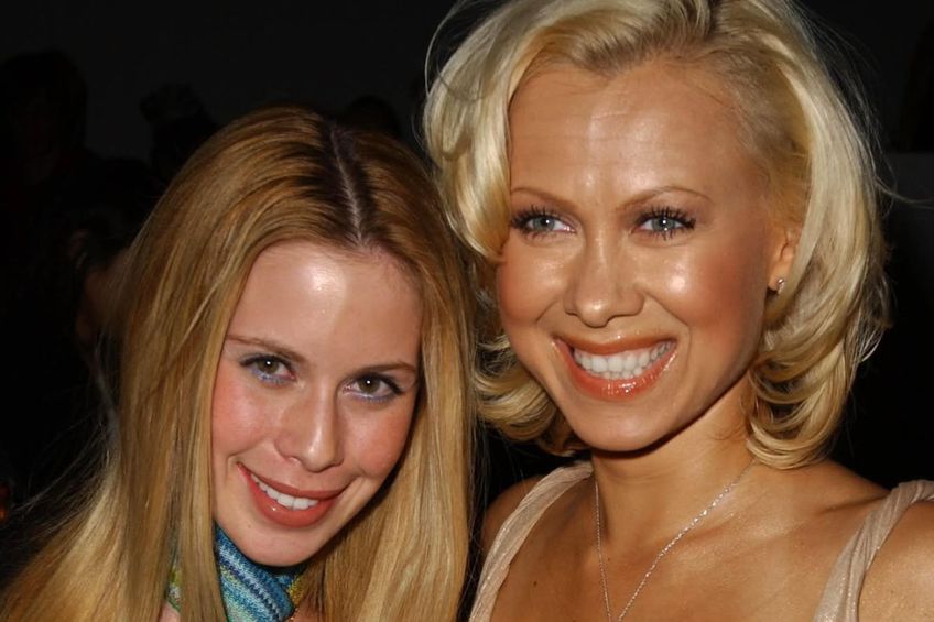 Oksana Baiul (dreapta), în 2006. Foto: Imago Images