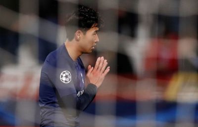 STEAUA ROȘIE - TOTTENHAM 0-4 // FOTO+VIDEO Gestul care a emoționat lumea fotbalului » Son și-a lipit mâinile, ca într-o rugăciune: „Acest gol e pentru tine, André!”