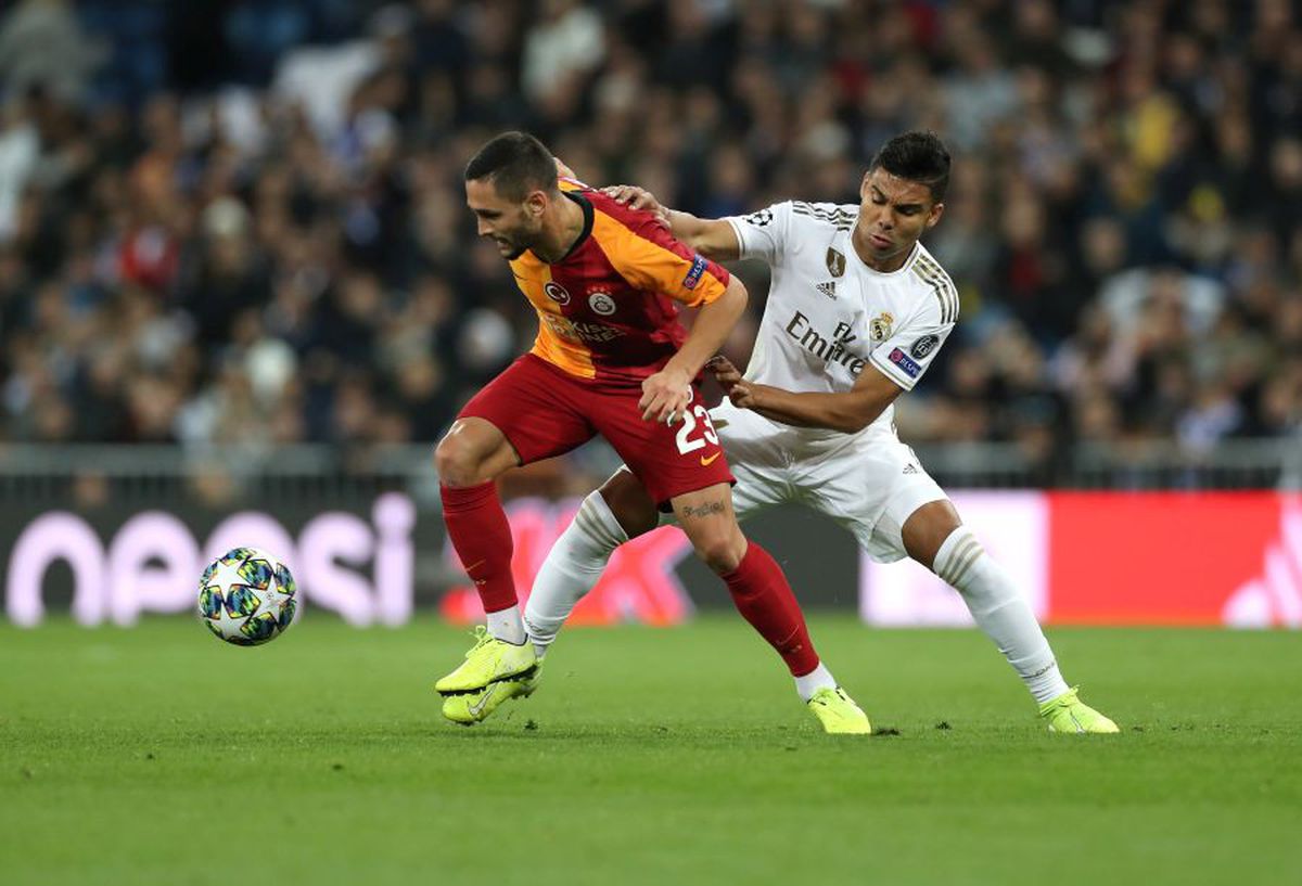 REAL MADRID - GALATASARAY 6-0 // Florin Andone, scos la pauză, a luat linie: „Scoateţi-vă tricourile, jucaţi dezbrăcaţi”!!