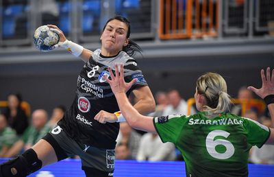 CORONA BRAȘOV - CSM BUCUREȘTI 30-30 // Selecționerul Tomas Ryde: „Laslo și Neagu au fost fantastice!”