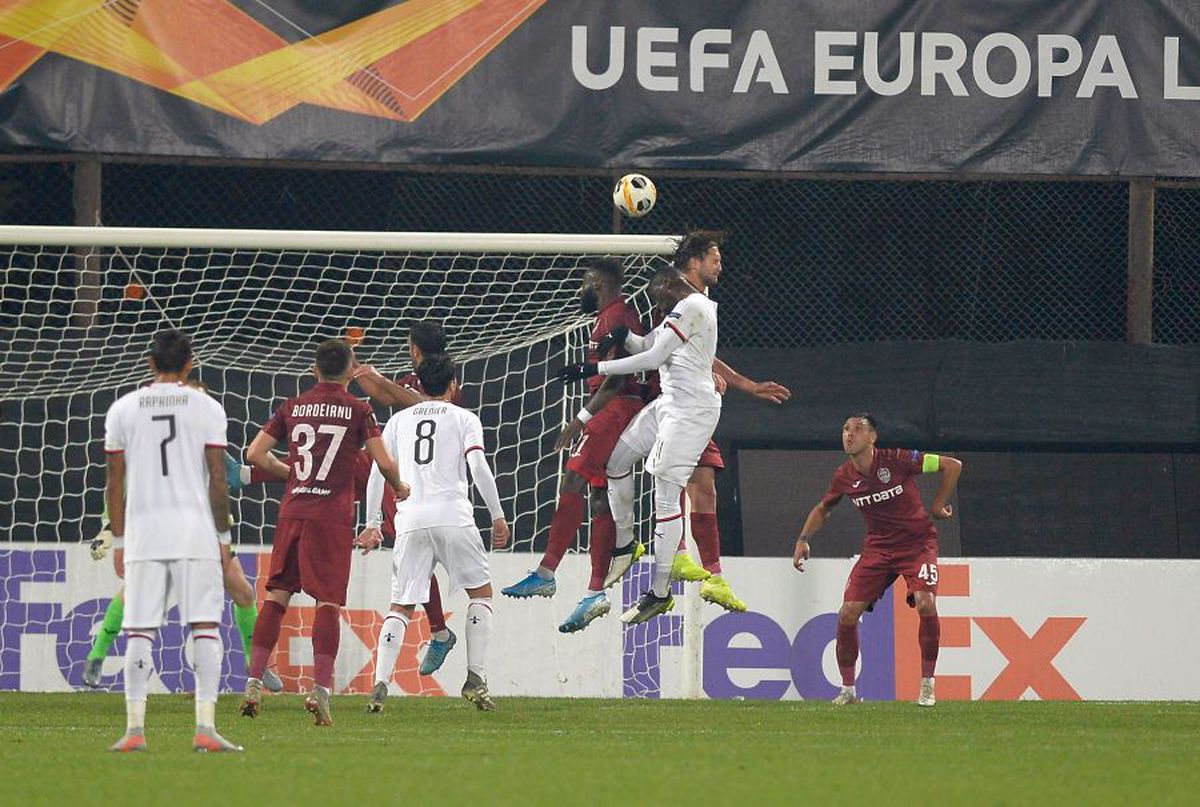 CFR CLUJ - RENNES // FOTO + VIDEO Atmosferă superbă în Gruia! 10.000 de fani clujeni alături de campioană în bătălia pentru primăvara Europa League