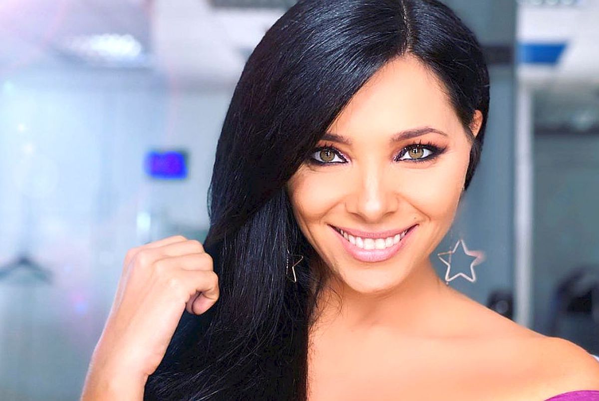 FOTO Corina Caragea pune capăt zvonurilor despre relația ei: „Nu vă mai luați după «fake news»”