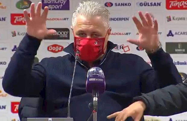 Marius Șumudică își explică gestul controversat din victoria cu Beșiktaș: „Lor le era adresat semnul”