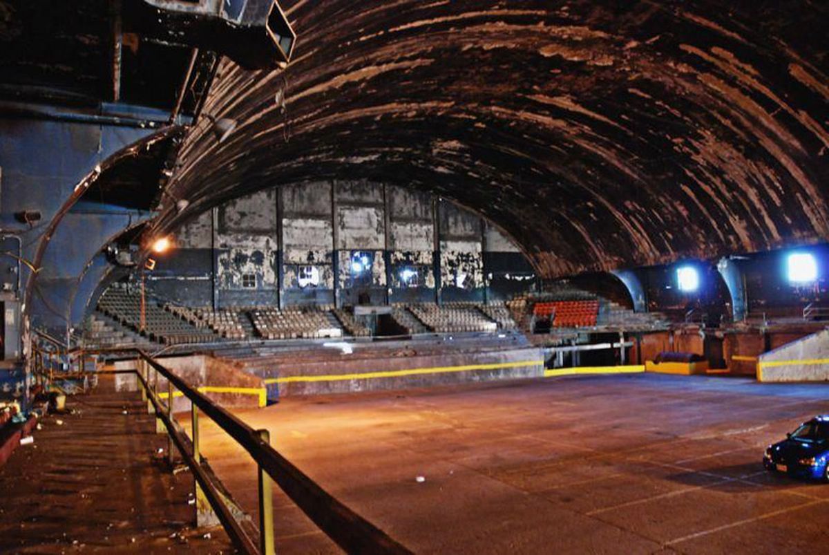 Nu doar în România dispar stadioane » Cum arată mai multe mari arene din toate colţurile lumii lăsate de izbelişte