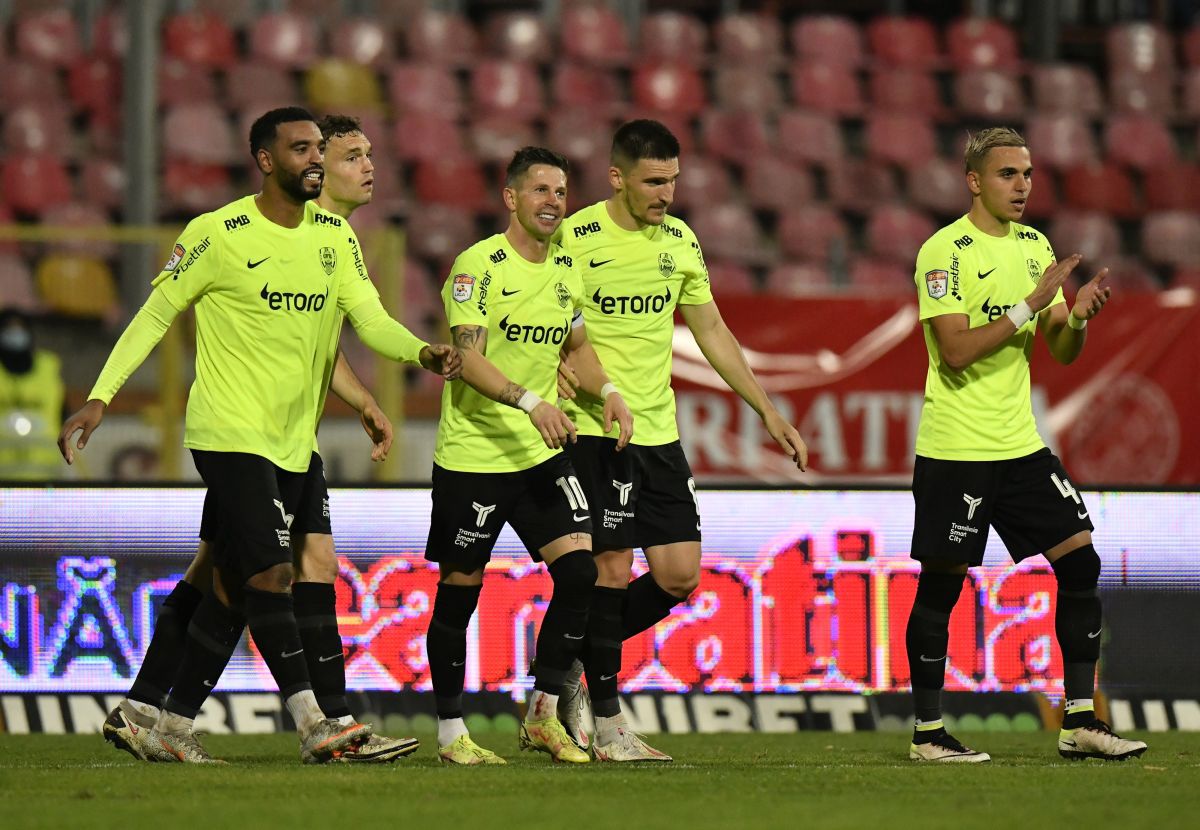 Iuliu Mureșan, resemnat după o nouă înfrângere la scor a lui Dinamo: „Ne merităm locul în clasament”