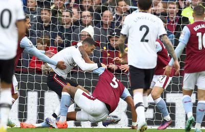 Ronaldo, imagini nemaivăzute în cariera sa! » S-a întâmplat în meciul Aston Villa - Manchester United