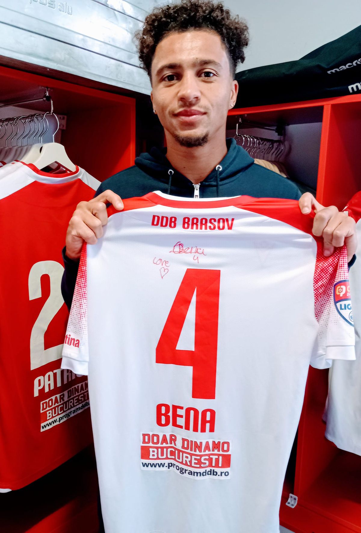 Dinamo - Sepsi: PCH e sold out pe „Arcul de Triumf” + la 19:48 se lansează un nou proiect special al „câinilor”