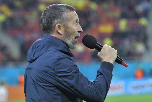 Mihai Stoica, managerul general de la FCSB, a dezvăluit că la pauza meciului cu Rapid a intrat în vestiar pentru a-i întreba pe jucători dacă sunt 100% din punct de vedere fizic și pentru repriza secundă.