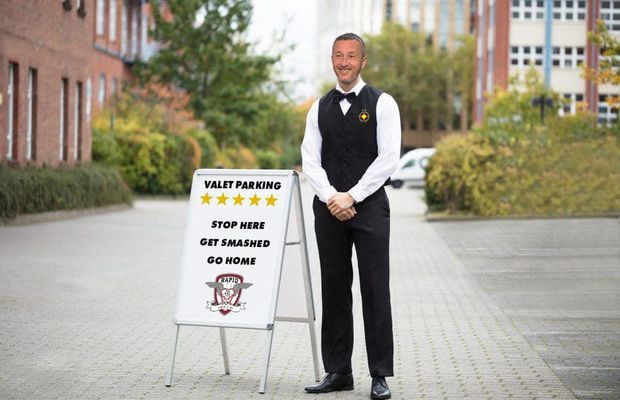 Mihai Stoica, autoironie și atac la Săpunaru după FCSB - Rapid: „Mai bine valet la palat / Decât la gol crăcănat”