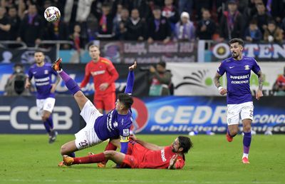 3 și 4 pe linie la Rapid » Cine a dezamăgit în FCSB - Rapid + Ce jucători au luat cele mai mari note