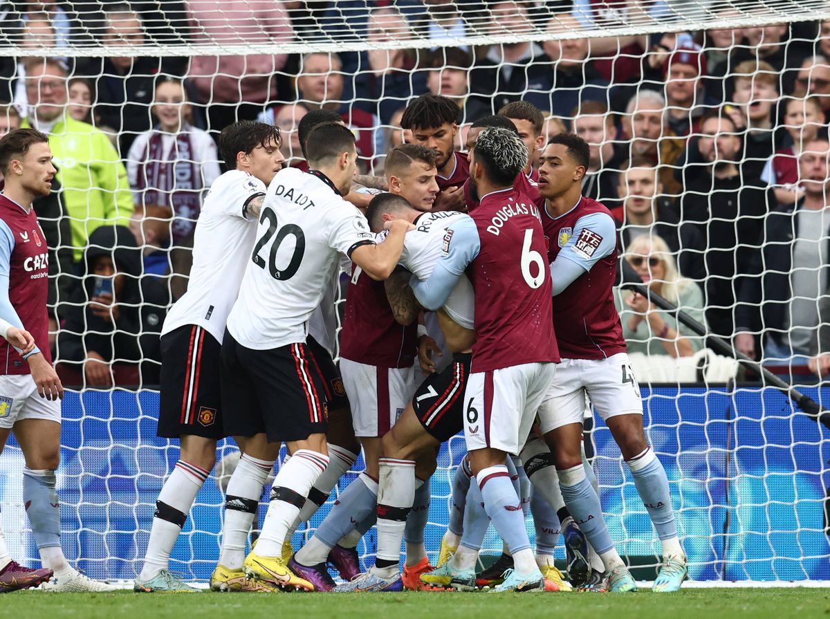 Ronaldo, imagini nemaivăzute în cariera sa! » S-a întâmplat în meciul Aston Villa - Manchester United