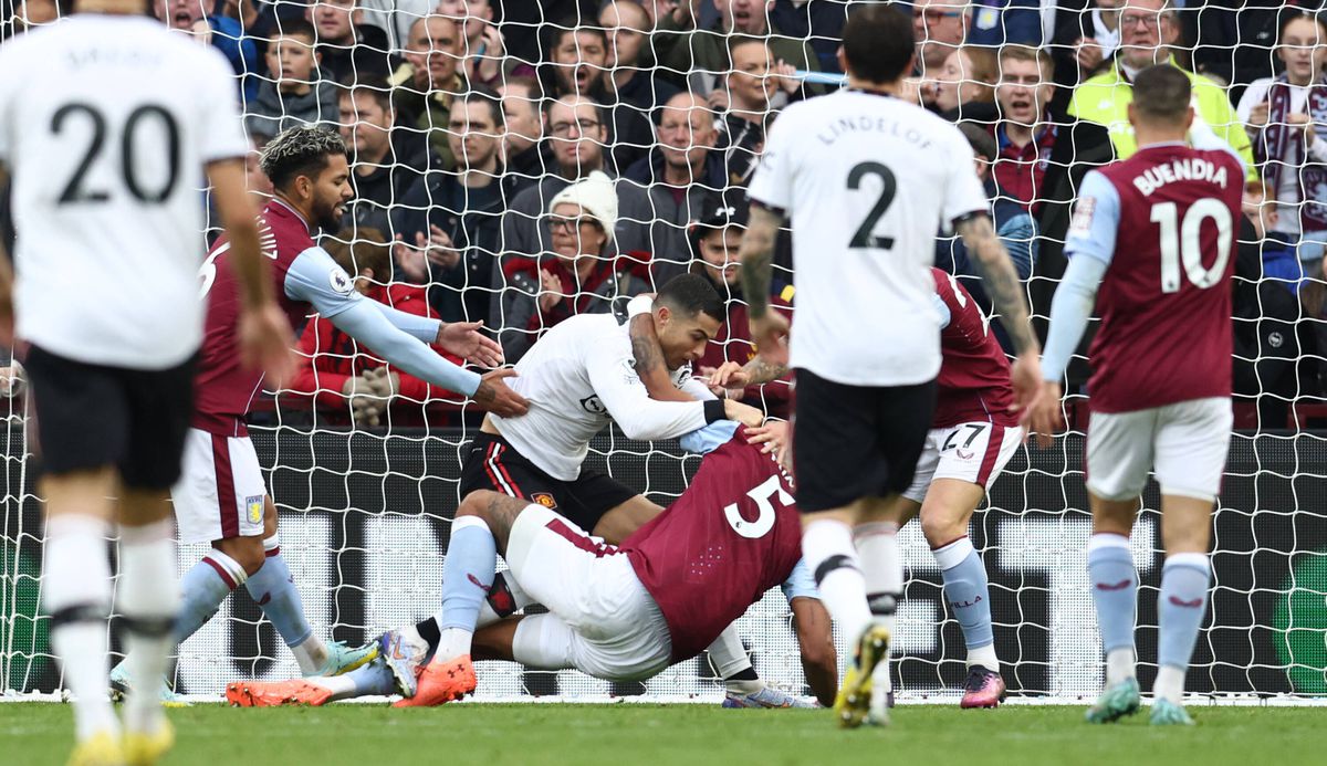 Ronaldo, imagini nemaivăzute în cariera sa! » S-a întâmplat în meciul Aston Villa - Manchester United