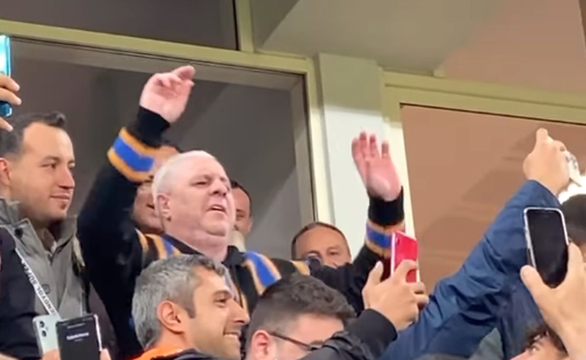 Cu ce imagine se laudă Marius Șumudică pe WhatsApp: „Magician!”