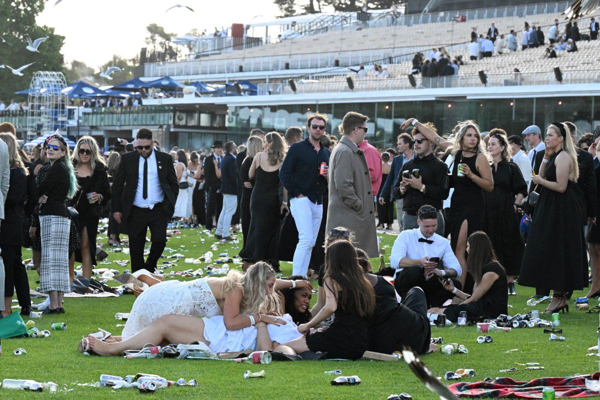 Imagini incredibile în Australia! Ce s-a întâmplat la Victoria Derby Day 2023
