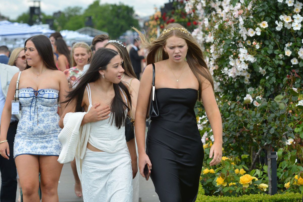 Imagini incredibile în Australia! Ce s-a întâmplat la Victoria Derby Day 2023