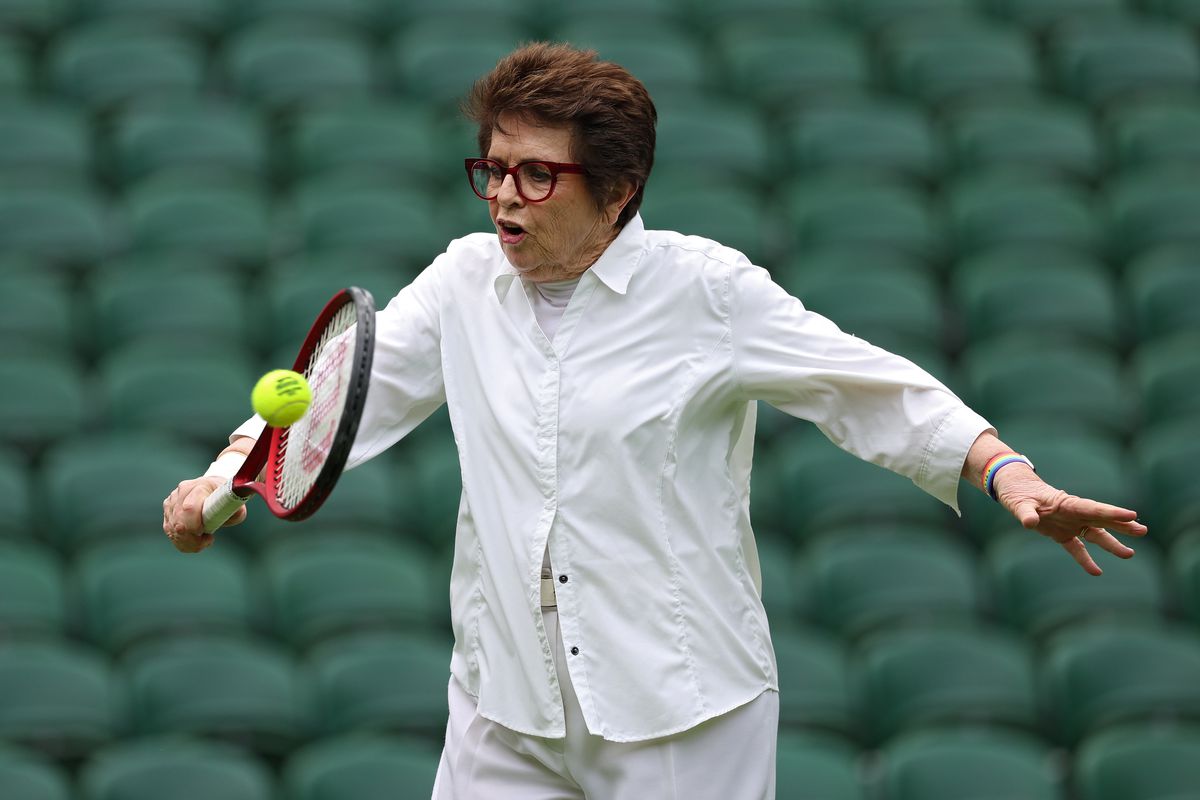 Joacă tenis incredibil la aproape 80 de ani » Billie-Jean King a uimit pe toată lumea
