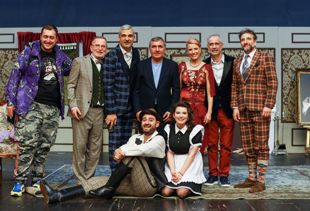 Piesa de teatru „Sistemul Perfect” cu Kira Hagi