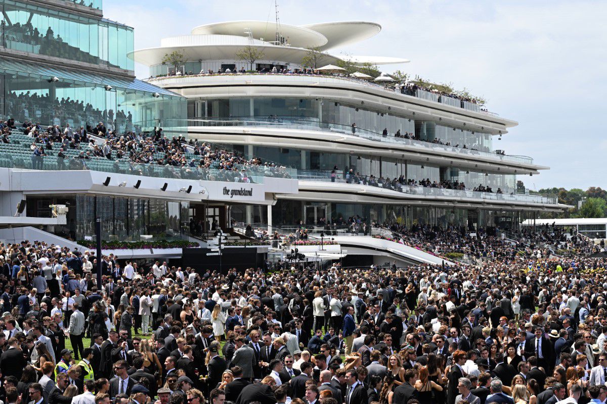 Imagini incredibile în Australia! Ce s-a întâmplat la Victoria Derby Day 2023