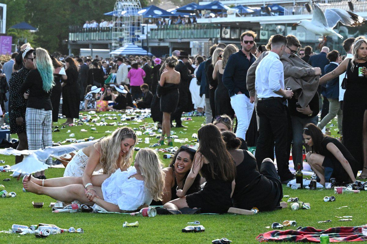 Imagini incredibile în Australia! Ce s-a întâmplat la Victoria Derby Day 2023