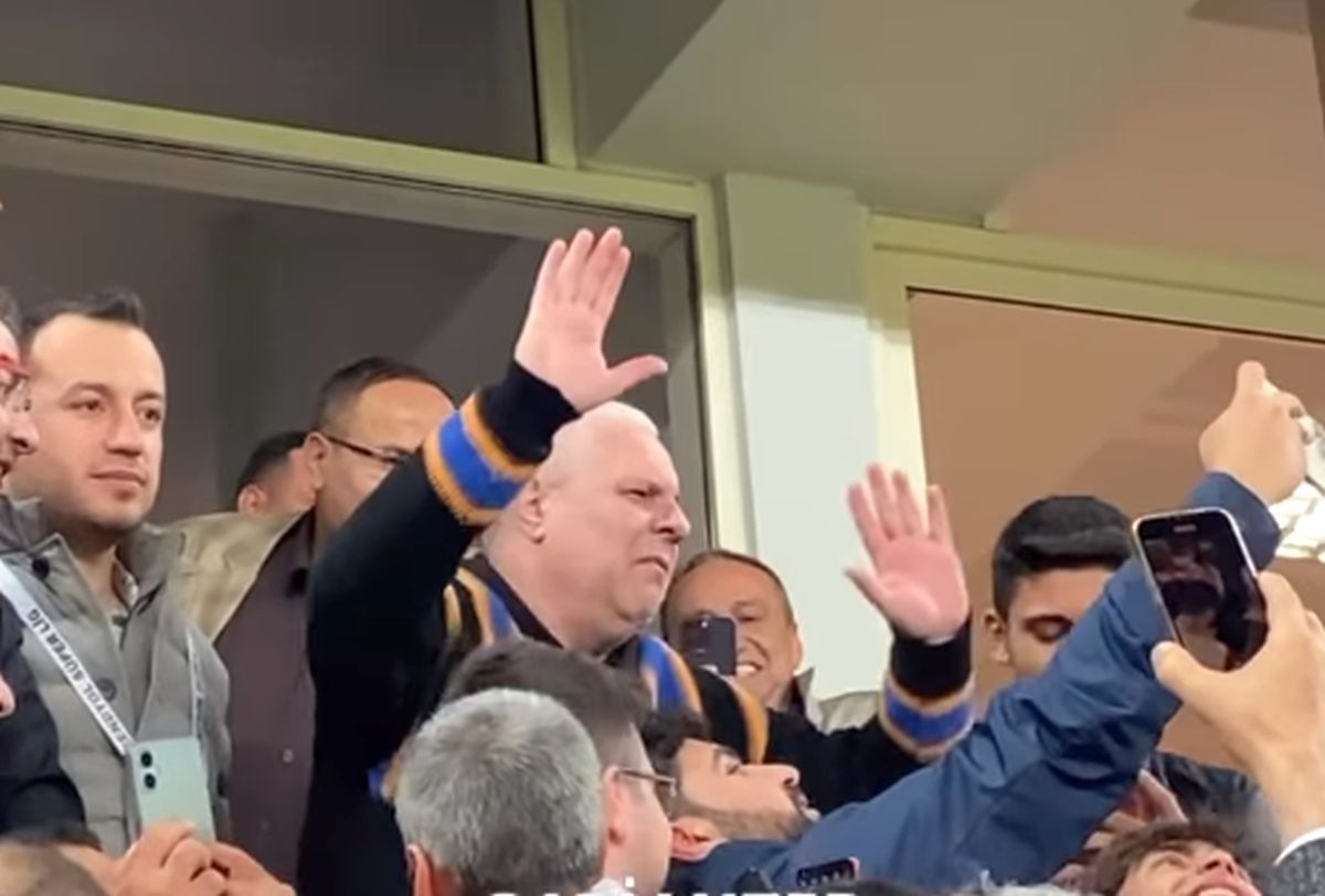 Cu ce imagine se laudă Marius Șumudică pe WhatsApp: „Magician!”