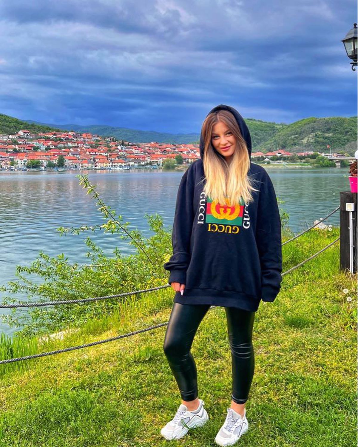 Juan Bauza se iubește cu una dintre cele mai sexy jurnaliste din România » A lăsat Bucureștiul și s-a mutat pentru el la Craiova