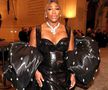 Pe urmele lui Beyonce și Rihanna » „Fashion icon” Serena Williams a atras toate privirile noaptea trecută la gala din New York, cu un decolteu generos