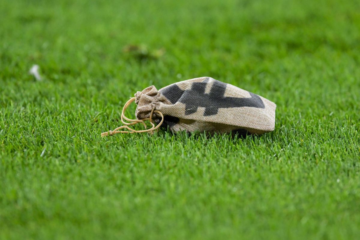 Fanii Borussiei Dortmund, atac la adresa UEFA și a conducerii lui Newcastle: „Nu vă interesează sportul, vă pasă doar de bani!”