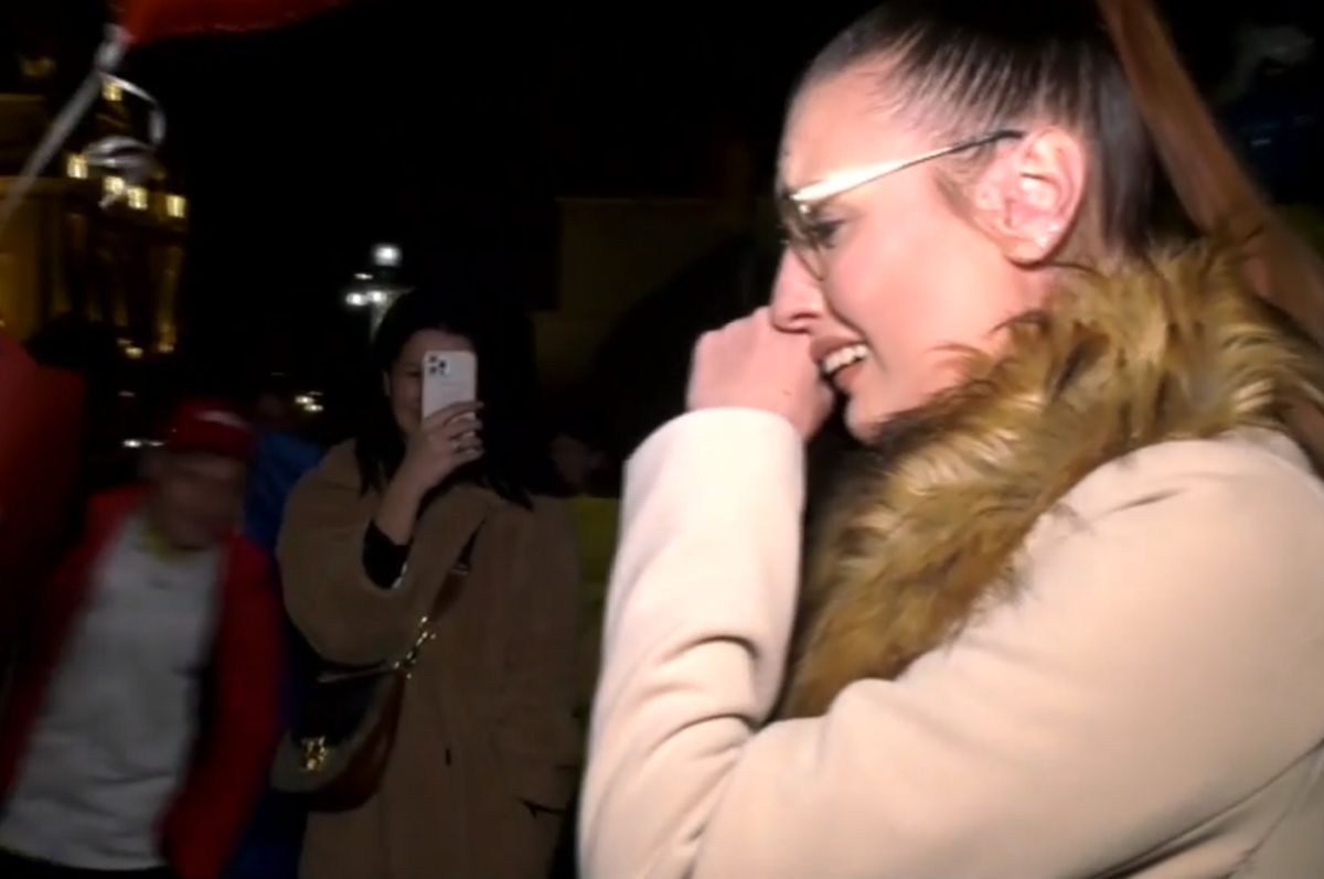 A cerut-o cum s-a întors acasă! Imagini emoționante cu iubita campionului mondial la minifotbal