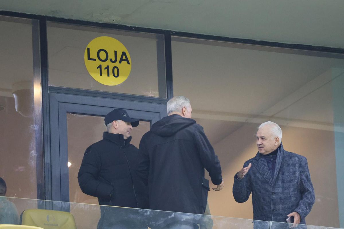 Prezență-surpriză la FCSB - Midtjylland. Cine a luat loc la VIP pe Arena Națională