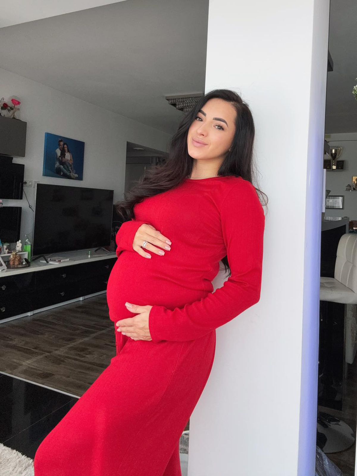 După ce s-a căsătorit, Larisa Iordache a semnat un nou contract » Nadia Comăneci o susține: „Succes în această nouă încercare”