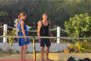 L-a găsit pe controversatul Radu Mazăre: lucra la construcția unui teren pentru un sport inedit! Imaginile postate de un celebru vlogger român