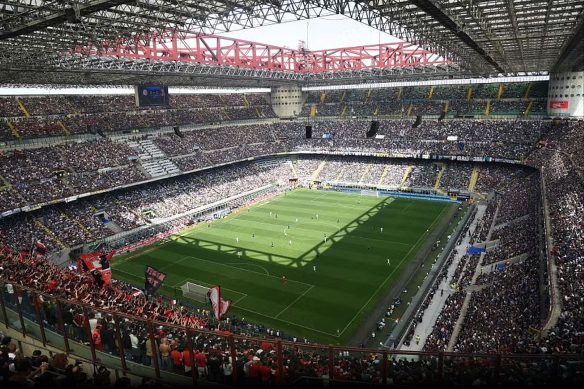 Imagini cu San Siro - Giuseppe Meazza, legendarul stadion care va fi înlocuit din 2031 de o arenă nouă cu 71.500 de locuri