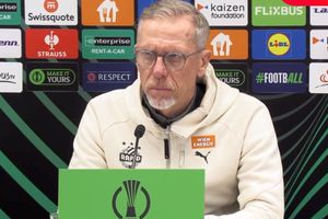 Antrenorul de la Rapid Viena, lecție de fair-play: „Au fost mai buni, noroc cu portarul”