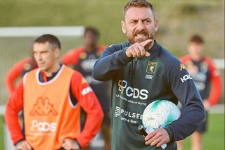 De Rossi îi ia apărarea lui Nicolae Stanciu: „Eu l-am pus să bată penalty-ul. Merita acea bucurie”