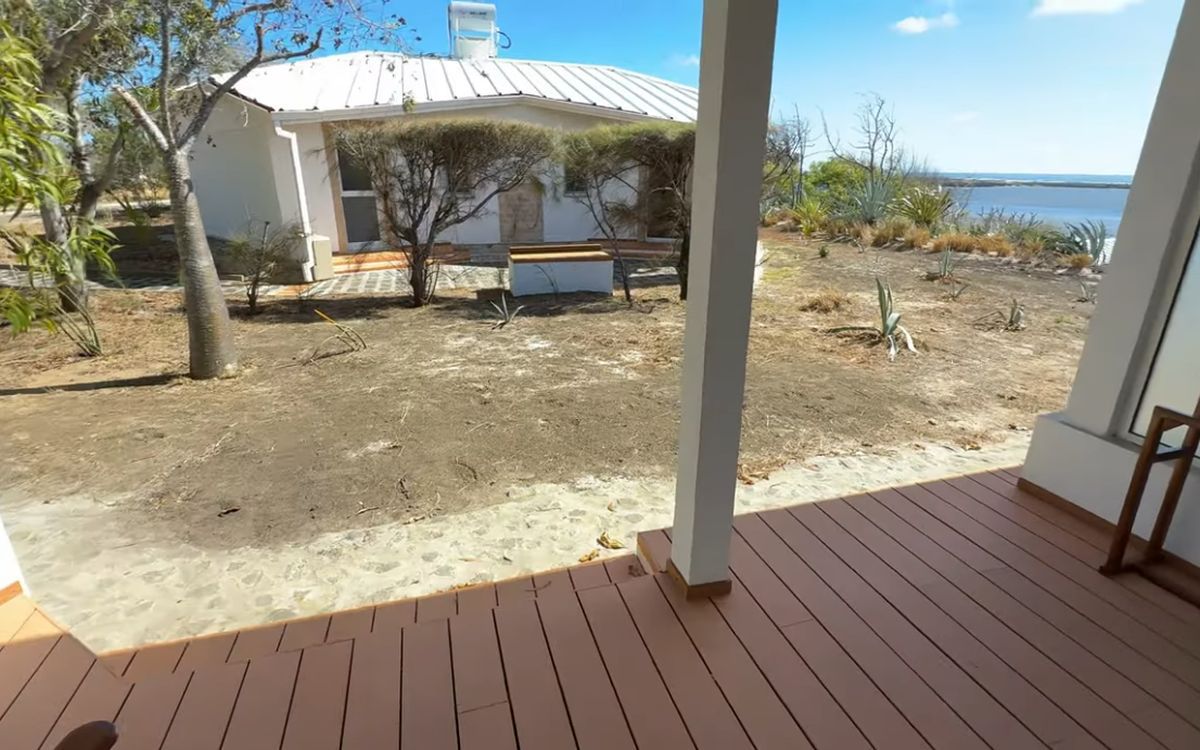 L-a găsit pe controversatul Radu Mazăre: lucra la construcția unui teren pentru un sport inedit! Imaginile postate de un celebru vlogger român