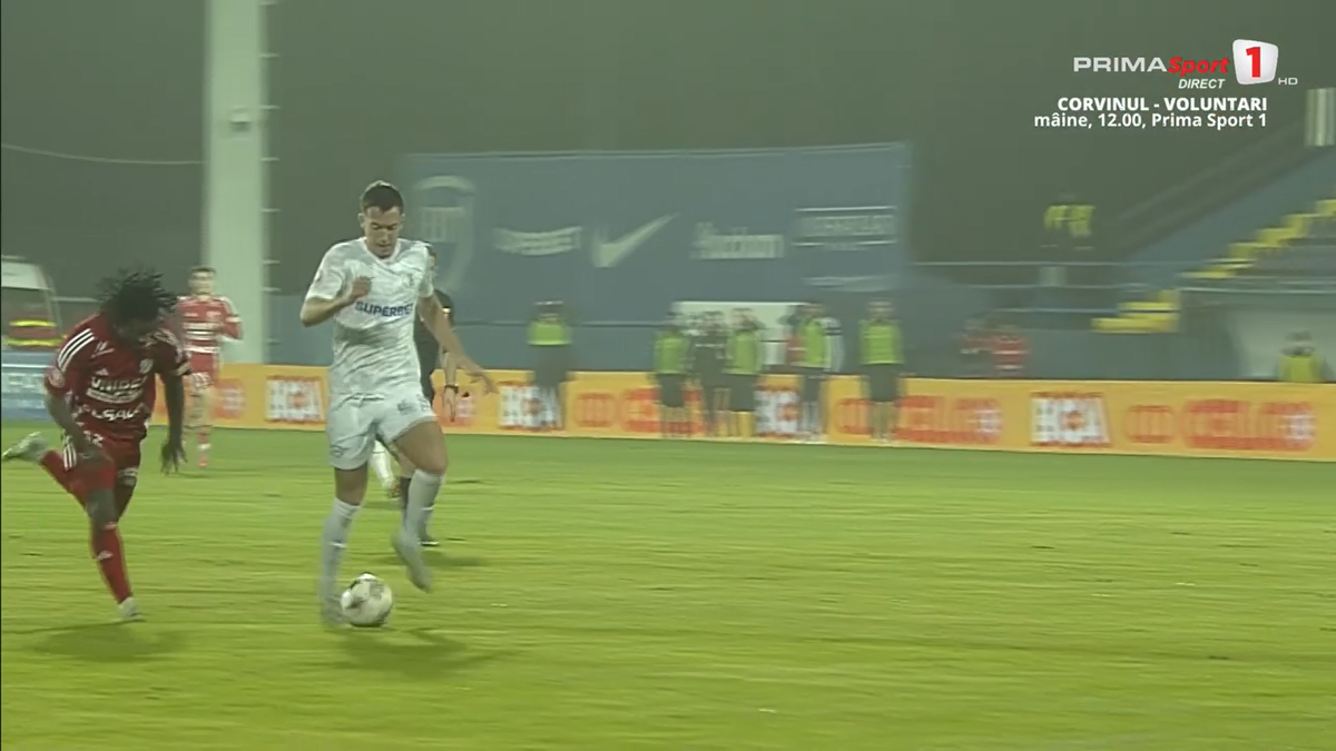 Revenit după 3 etape de suspendare, Istvan Kovacs a comis-o grav! A văzut fix pe dos două faze-cheie și VAR l-a salvat