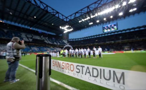 Inaugurat în septembrie 1926 și modernizat în 1989, înaintea CM 1990, San Siro - Giuseppe Meazza este supranumit Scala fotbalului italian