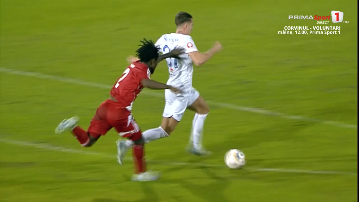 Revenit după 3 etape de suspendare, Istvan Kovacs a comis-o grav! A văzut fix pe dos două faze-cheie și VAR l-a salvat