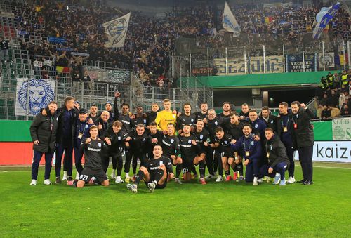 Luca Băsceanu, jucătorul cu numărul 29, primul fotbalist U21 folosit de Craiova în acest sezon european/ foto Ionuț Iordache (GSP)