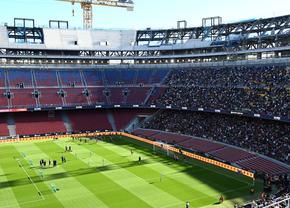 Barcelona a revenit pe Camp Nou după 894 de zile! 23.000 de fani la antrenament