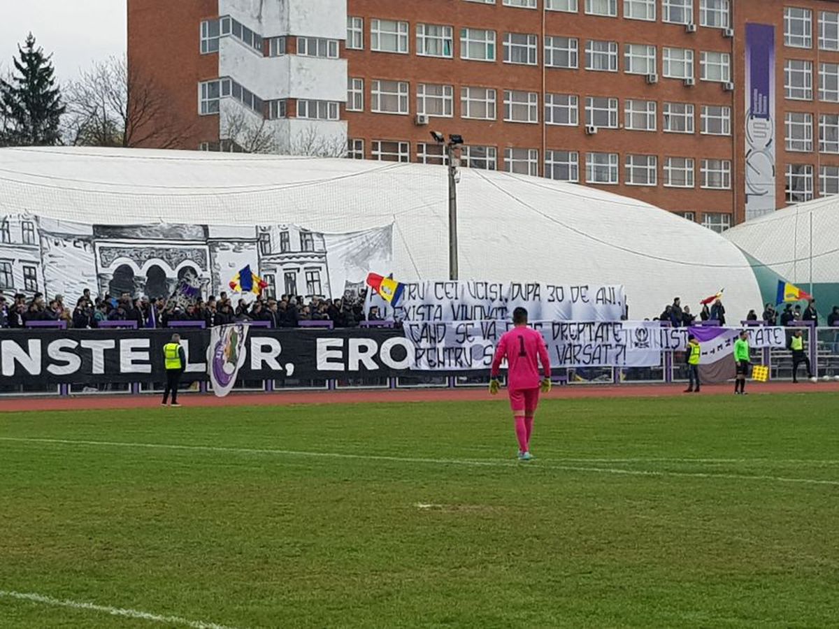 LIGA 2, etapa #21 // UTA a făcut scor cu Petrolul » U Cluj n-a convins nici la Târgu Jiu. Clasamentul actualizat