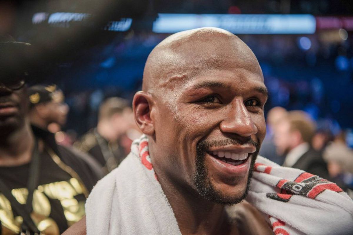 VIDEO. E oficial! Floyd Mayweather revine în ring » Când are loc lupta + cine e adversarul inedit