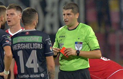 Un fost „fluieraș” le ia apărarea arbitrilor din Liga 1: „Vreau să vă spun un lucru, alta e problema cea mai mare”