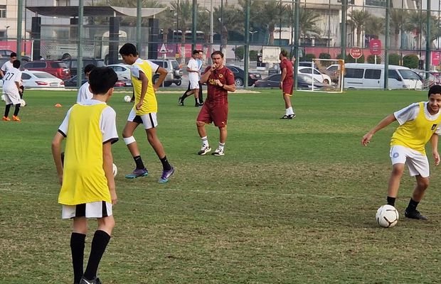 Qatar, condiții excelente, rezultate slabe » Al Sadd are 3 baze de top, una lângă alta. Românul Ovidiu Stângă e supervizorul antrenorilor din centrul de tineret